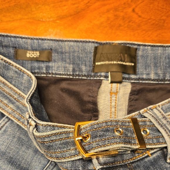 White House Black Market Jeans High Rise Boot Cut Size 8 with Gold Accent Belt - Picture 3 of 9